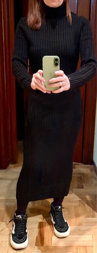 Vestido de punto negro sin estrenar