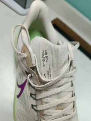 Nike Air Zoom Pegasus 39 Beige/Morado