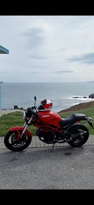 Ducati Monster 695 2006 Roja