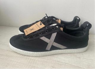 Zapatillas Munich Negras Talla 44