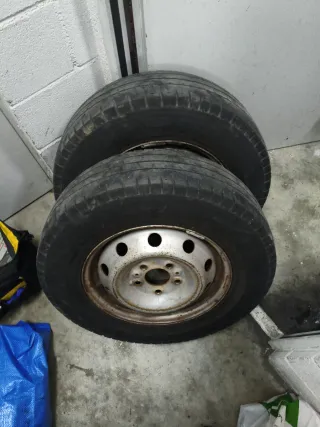 Llantas + Neumáticos 205/70 R15
