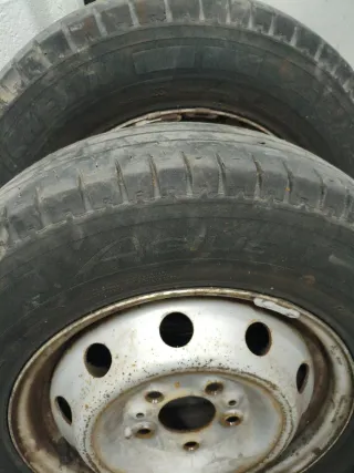 Llantas + Neumáticos 205/70 R15