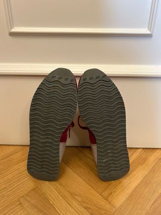 Zapatillas New Balance granates y gris 38