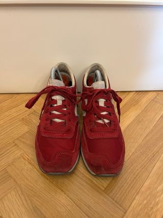 Zapatillas New Balance granates y gris 38