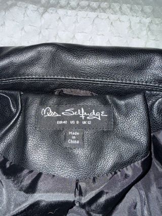 Chaqueta polipiel negra talla 40