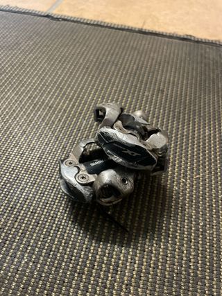 Pedales Shimano XT M8100