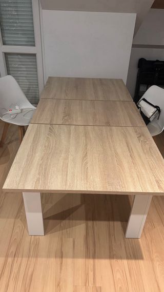 Comedor expandible 6 plazas beige con 4 sillas