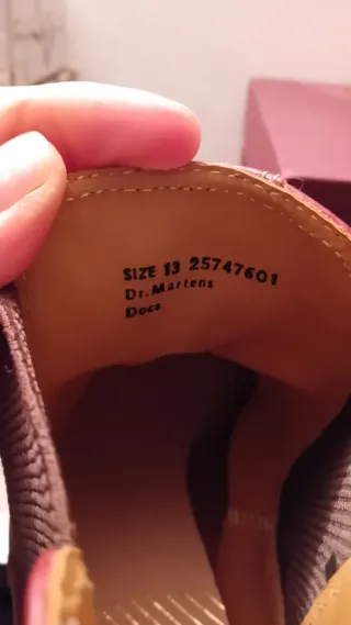 Dr. Martens Made in England Chelsea Boots Pelle