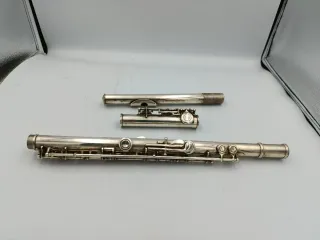 ANTIGUA FLAUTA TRAVESERA. H. LEBON.