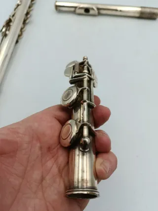 ANTIGUA FLAUTA TRAVESERA. H. LEBON.