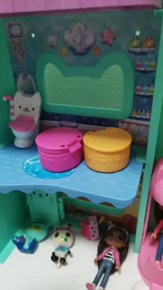 Casa delle bambole Gabby e figure NON TRATTABILE