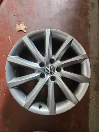 Llantas 18 Volkswagen Audi originales.