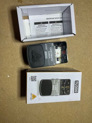 Behringer TU300 Afinador Cromático