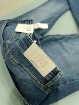 Pantalón vaquero D74 Talla 40
