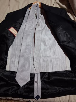 Traje de boda Emilio Tucci