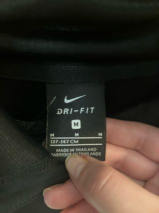 Sudadera Nike Negra y Dorada Talla XS