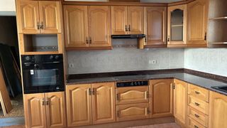 Cocina completa madera y granito