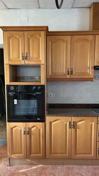 Cocina completa madera y granito