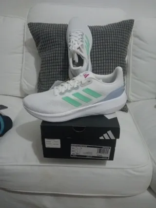 Zapatillas Adidas sin estrenar