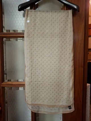 Fular Guess Beige/Marrone