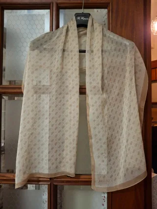 Fular Guess Beige/Marrone