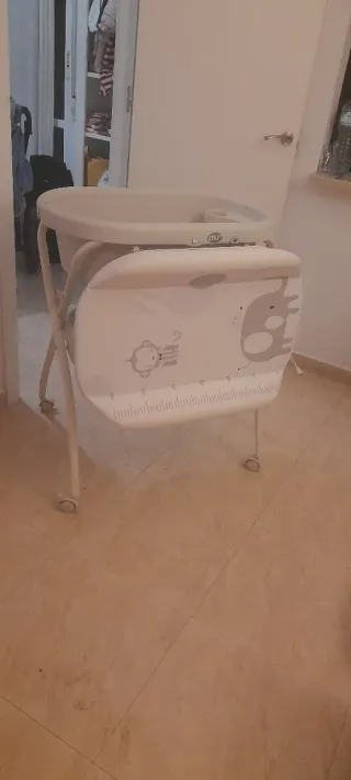 Bañera cambiador bebé poco uso
