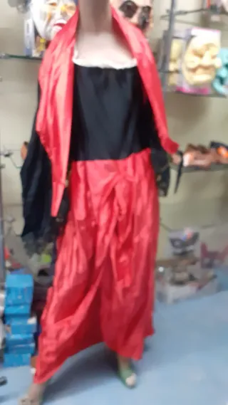 Disfraz época con capa