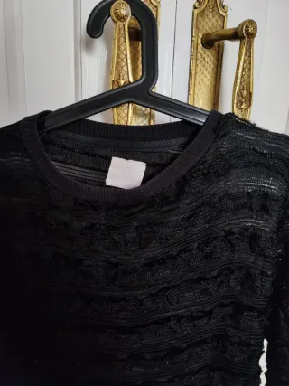 Jersey negro con textura