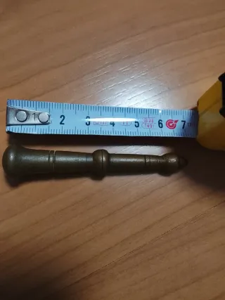 Almirez de bronce antiguo