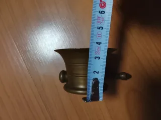 Almirez de bronce antiguo