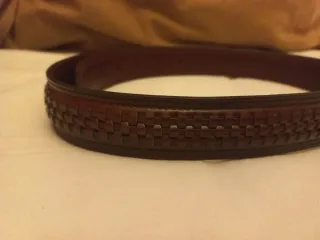 Cinturón piel marrón hebilla dorada