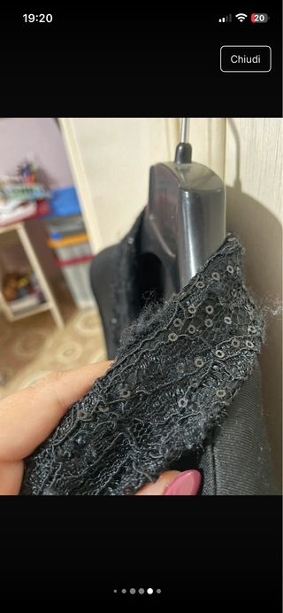 Gonna nera con dettagli in pizzo e paillettes