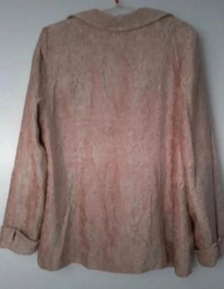 Giubbotto beige con rilievo