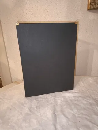 Vitrina madera y puerta de cristal para miniaturas