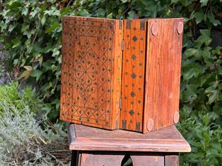 ANTIGUA CAJA ANGLO-INDIA TARACEA DE LATÓN C. 1900