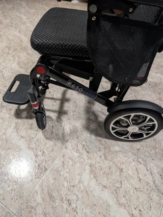 Silla de ruedas eléctrica plegable