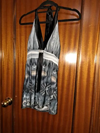 OFERTA 3X2. Top halter fiesta negro y gris