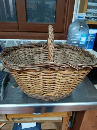 Cesta de caña para setas