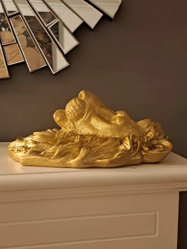 Cabeza de león dorada grande para colgar