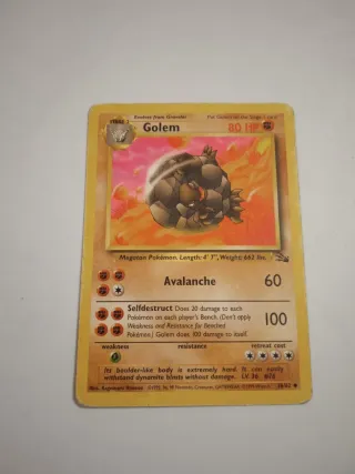 Carta Pokémon Golem