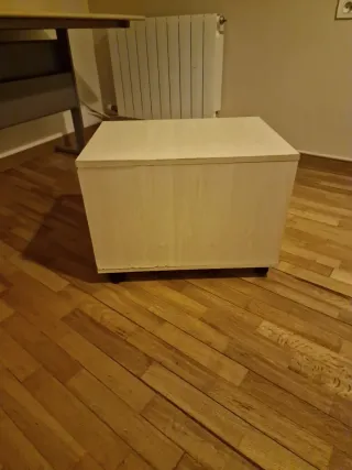 Mesita escritorio con cajón secreto