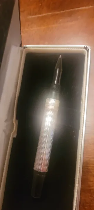 Bolígrafo y pluma plata