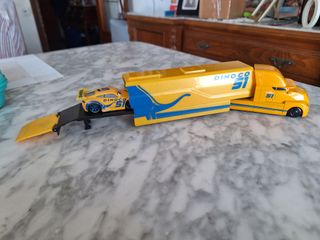 Camión y Coche Cars Dinoco 51