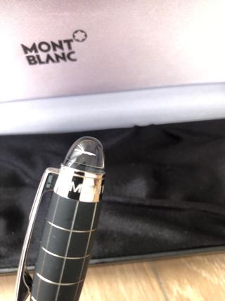 Caja Montblanc para bolígrafo y boligrafos