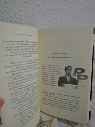 21 Personajes en Busca de Guiñol VHS + LIBRO