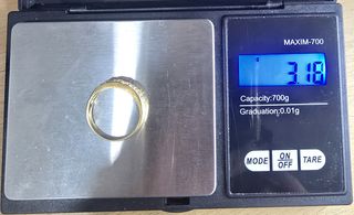 Anillo de oro de 18k circonitas, 3.18 g, T-20.