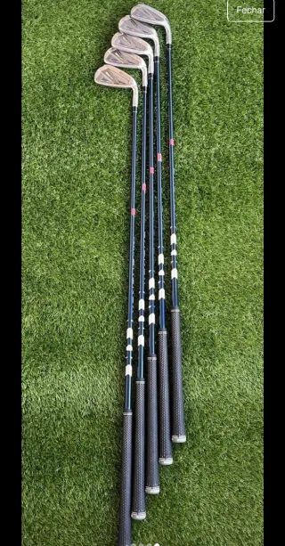 Conjunto TaylorMade SIM 2 Max (5-9)