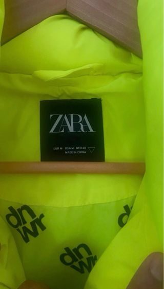 Abrigo Zara fosforito