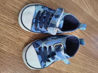 Calzado bebé camuflaje azul