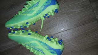 Botas de fútbol Puma tacos goma  A estrenar